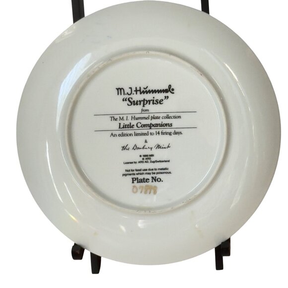 M.J. Hummel "Surprise" Little Companions Collector Plate The Danbury Mint - Picture 2 of 10